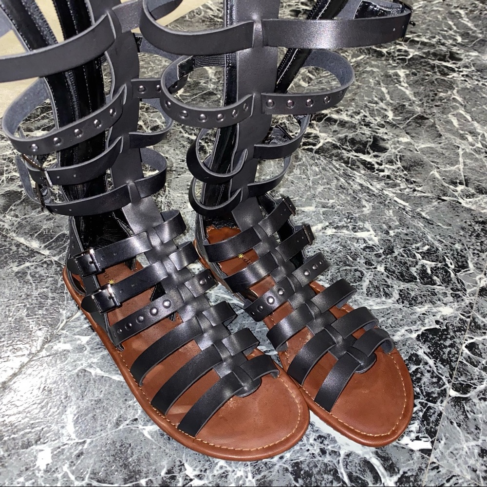 Over the calf Black Gladiator Sandals - 8
